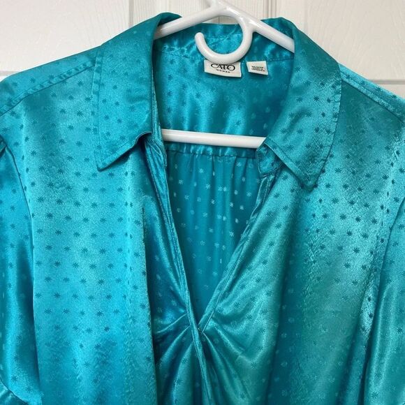 Cato Blu/Green Puff Sleeve Blouse with Tie Front - Picture 4 of 7